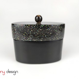 Oval black lacquer box with mother of pearl details/Size S